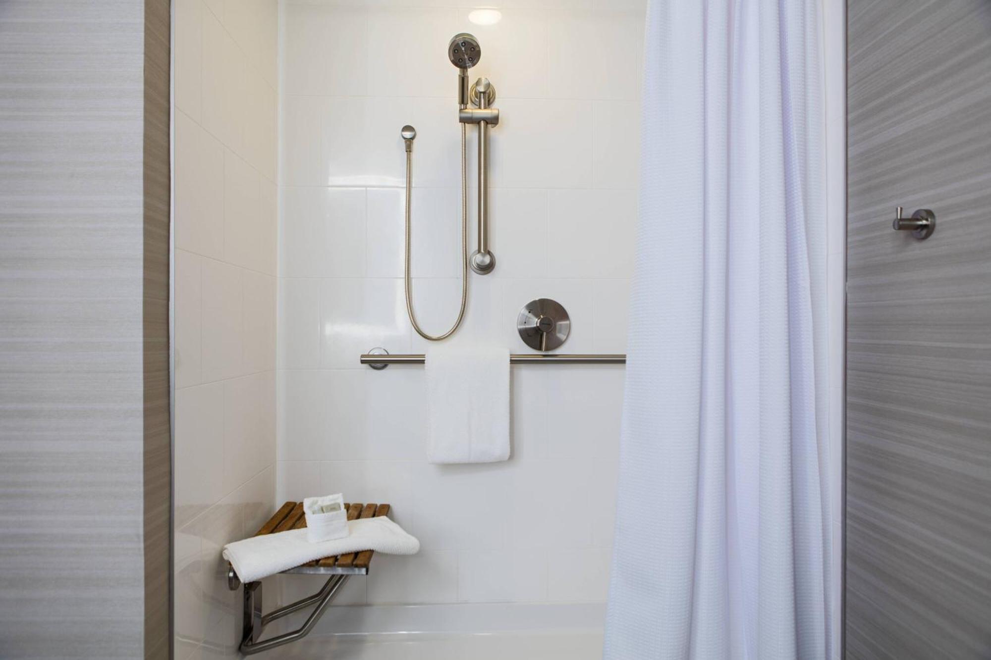 Renaissance Waterford Oklahoma City Hotel Екстериор снимка